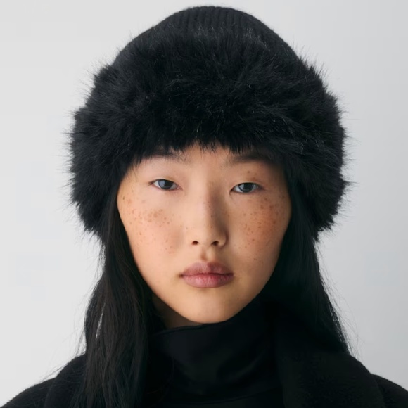 Aritzia - Wilfred Zermatt Hat. - Picture 3 of 3